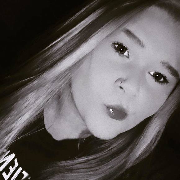 Meet your Posher, Jayleigh - Picture 1 of 1